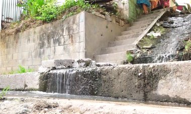 Comunidad de Santa Teresa en Apopa solicita ayuda por alcantarilla en mal estado.