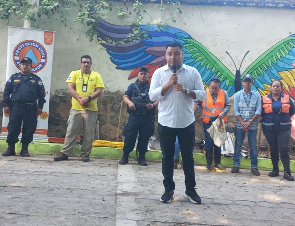 Municipio de Nejapa se prepara para el invierno con el Plan Castor