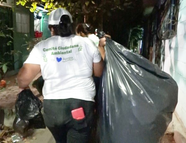 Comité de Medio Ambiente de Nueva Apopa trabaja en recolección de reciclaje