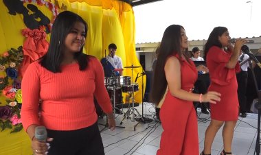 Instituto Nacional Ciudad Obrera celebra el Día de las Madres