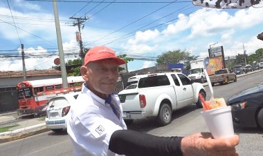 Emprendedor el Choyón en el distrito de Apopa