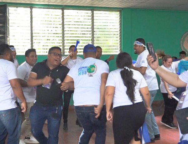 Iglesia Misión Cristiana Jesucristo VIVE Realiza Marcha "Vuelve a Casa" en Apopa