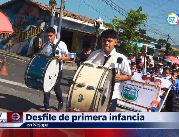 Desfile de primera infancia en Nejapa 203 años de Independencia