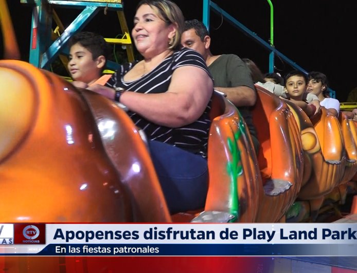 Apopenses Disfrutan de Play Land Park en las Fiestas Patronales 2024