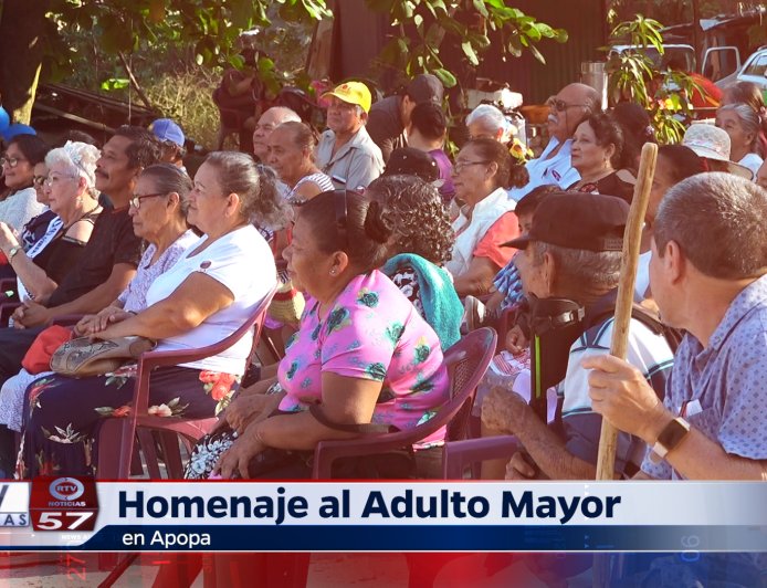 Celebración en honor al adulto mayor en Apopa