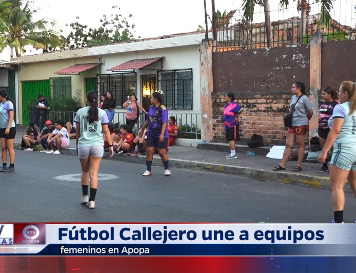 Fútbol Callejero une a equipos femeninos en Apopa
